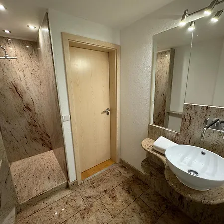 Apartment Frei 4 Compact *
