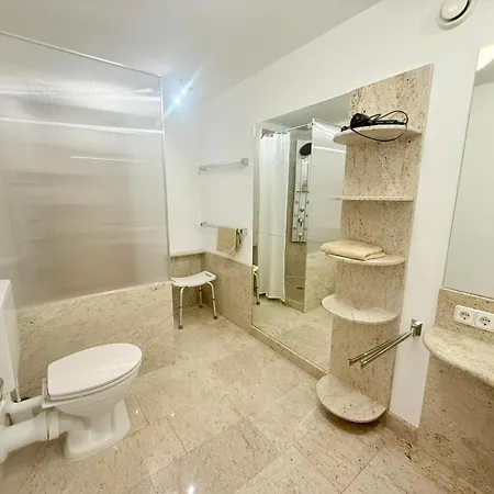 Frei 4 Compact דירה *